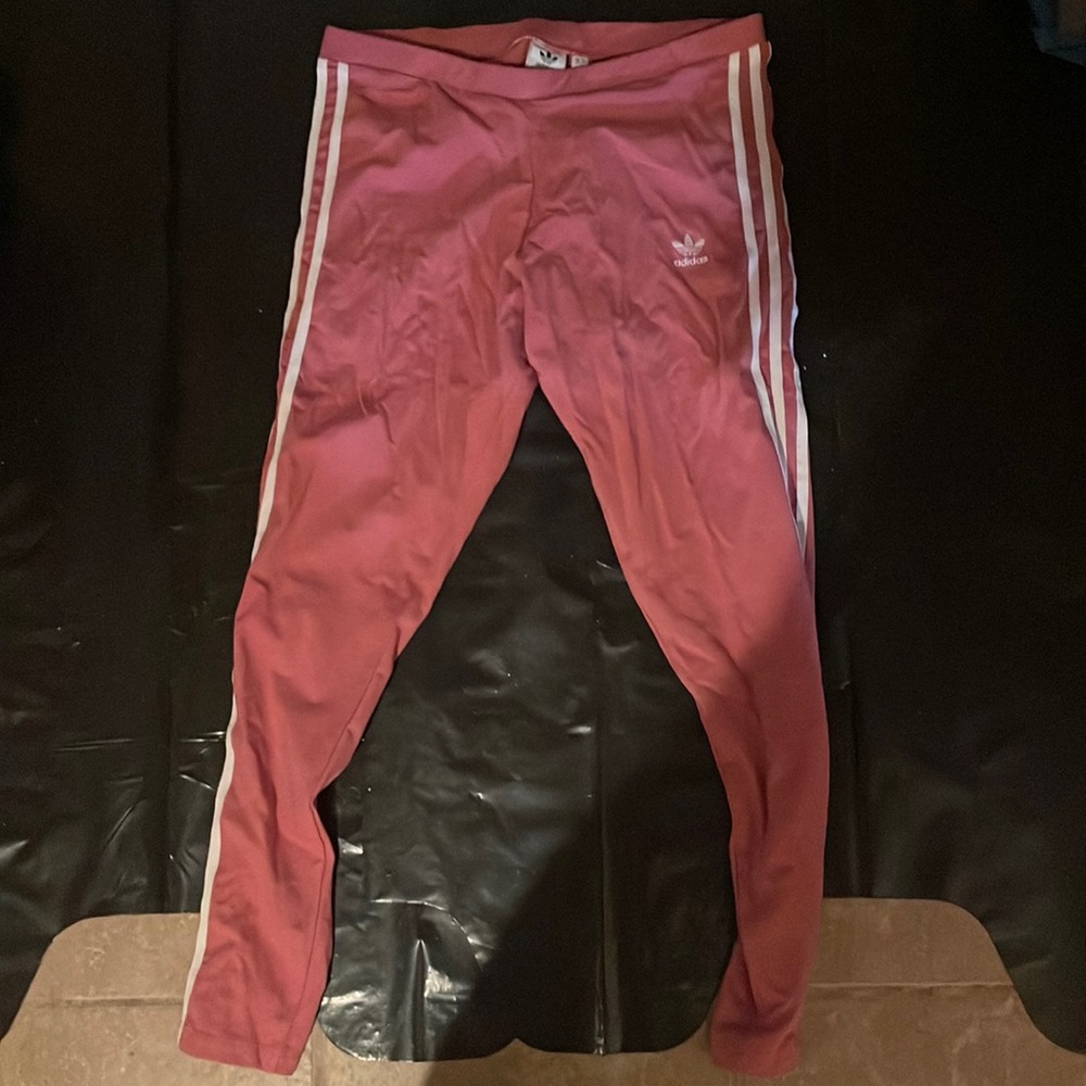 Large pink adias leggings with tag on